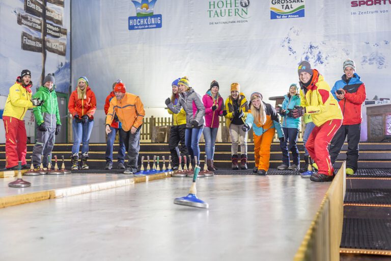 csm_Eisstockschiessen_JEVER_FUN_SKIHALLE_Neuss_d813aa3abf